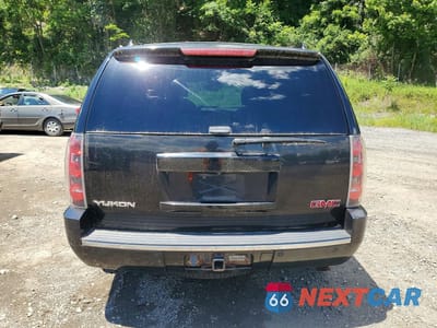 Zdjęcie 6 z 13 samochodu: 2008 GMC YUKON DENALI VIN:1GKFK63858J176836 - miniatura