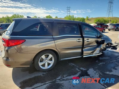 Trzecie zdjęcie samochodu z tyłu: 2019 HONDA ODYSSEY EXL VIN:5FNRL6H78KB017913 - miniatura