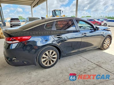 Trzecie zdjęcie samochodu z tyłu: 2018 KIA OPTIMA LX VIN:5XXGT4L30JG257839 - miniatura