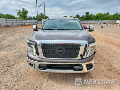 Piąte zdjęcie samochodu w środku: 2017 NISSAN TITAN SL VIN:1N6AA1E56HN511283 - miniatura
