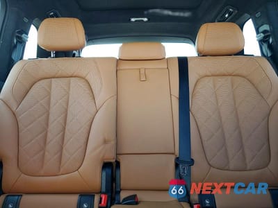 Zdjęcie 10 z 14 samochodu: 2023 BMW X7 XDRIVE40I VIN:5UX23EM03P9P92642 - miniatura