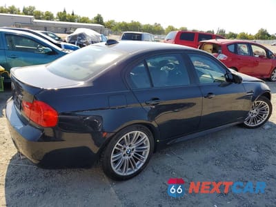 Trzecie zdjęcie samochodu z tyłu: 2011 BMW M3 VIN:WBSPM9C54BE202465 - miniatura