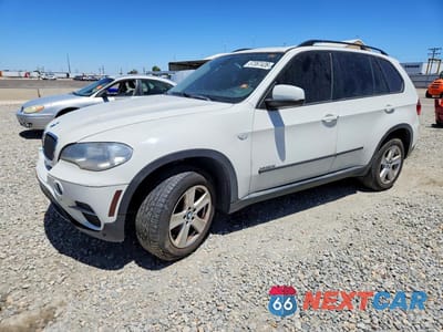 2012 BMW X5 XDRIVE35I 5UXZV4C51CL987412 - główne zdjęcie licytacji z USA - miniatura