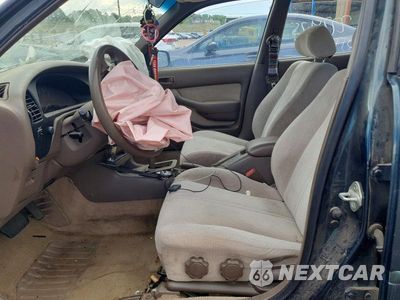 Zdjęcie 7 z 12 samochodu: 1996 TOYOTA CAMRY LE VIN:JT2BG12K5T0394293 - miniatura