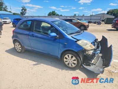 Czwarte zdjęcie samochodu z boku: 2008 TOYOTA YARIS BASE VIN:JTDJT923885206298 - miniatura