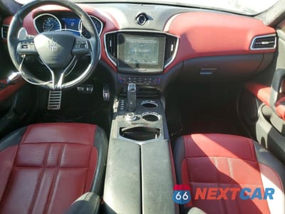 Zdjęcie 8 z 13 samochodu: 2020 MASERATI GHIBLI S VIN:ZAM57YTS2L1351144 - miniatura