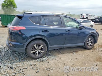 Trzecie zdjęcie samochodu z tyłu: 2018 TOYOTA RAV4 XLE VIN:JTMRFREV5JD235146 - miniatura