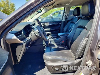 Zdjęcie 7 z 13 samochodu: 2023 JEEP GRAND CHEROKEE LIMITED VIN:1C4RJHBGXP8895599 - miniatura