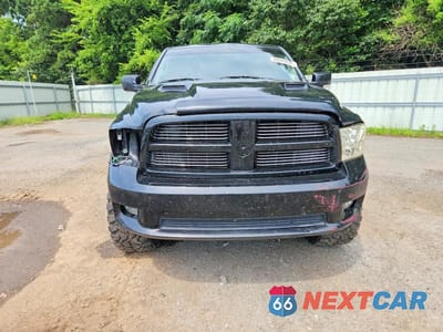 Piąte zdjęcie samochodu w środku: 2012 DODGE RAM 1500 SPORT VIN:1C6RD7MT5CS192993 - miniatura