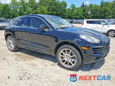Czwarte zdjęcie samochodu z boku: 2015 PORSCHE MACAN S VIN:WP1AB2A51FLB73830 - miniatura