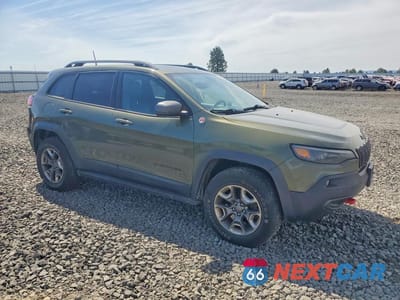 Czwarte zdjęcie samochodu z boku: 2019 JEEP CHEROKEE TRAILHAWK VIN:1C4PJMBN6KD168104 - miniatura