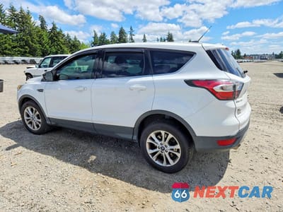 Drugie zdjęcie samochodu z przodu: 2017 FORD ESCAPE SE VIN:1FMCU0G99HUB04735 - miniatura