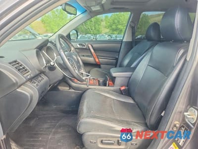 Zdjęcie 7 z 13 samochodu: 2012 TOYOTA HIGHLANDER LIMITED VIN:5TDDK3EH1CS133041 - miniatura