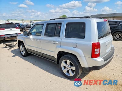 Drugie zdjęcie samochodu z przodu: 2013 JEEP PATRIOT LATITUDE VIN:1C4NJRFBXDD260033 - miniatura