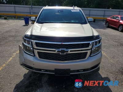 Piąte zdjęcie samochodu w środku: 2016 CHEVROLET SUBURBAN C1500 LT VIN:1GNSCHKC3GR110852 - miniatura