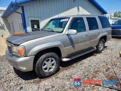2000 CADILLAC ESCALADE 1GYEK13RXYR112967 - główne zdjęcie licytacji z USA - miniatura