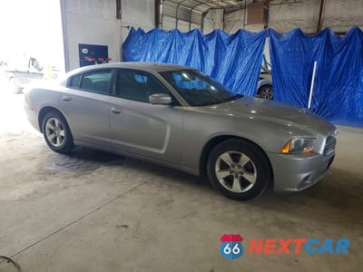 Czwarte zdjęcie samochodu z boku: 2013 DODGE CHARGER SE VIN:2C3CDXBGXDH690723 - miniatura