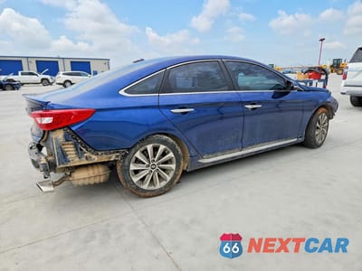 Trzecie zdjęcie samochodu z tyłu: 2016 HYUNDAI SONATA SPORT VIN:5NPE34AF7GH422318 - miniatura