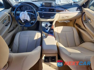 Zdjęcie 8 z 12 samochodu: 2014 BMW 320 I XDRIVE VIN:WBA3C3G50ENS68111 - miniatura
