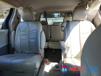 Zdjęcie 10 z 13 samochodu: 2012 TOYOTA SIENNA XLE 8-PASSENGER VIN:5TDYK3DC8CS190862 - miniatura