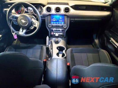 Zdjęcie 8 z 12 samochodu: 2020 FORD MUSTANG VIN:1FA6P8TH2L5148704 - miniatura