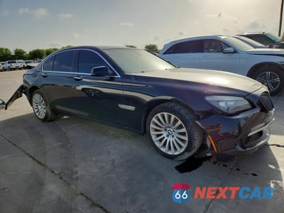 Czwarte zdjęcie samochodu z boku: 2012 BMW 750 XI VIN:WBAKC6C51CC396059 - miniatura