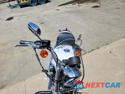 Piąte zdjęcie samochodu w środku: 2017 HARLEY-DAVIDSON XL883 SUPERLOW VIN:1HD4CR216HC437965 - miniatura