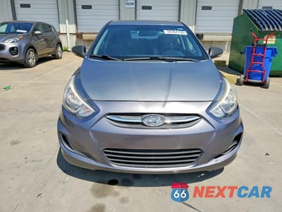 Piąte zdjęcie samochodu w środku: 2015 HYUNDAI ACCENT GS VIN:KMHCT5AE3FU230558 - miniatura