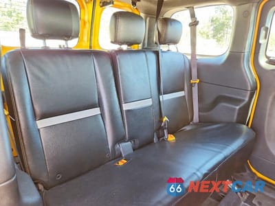 Zdjęcie 11 z 14 samochodu: 2017 NISSAN NV200 TAXI VIN:3N8CM0JT3HK707743 - miniatura