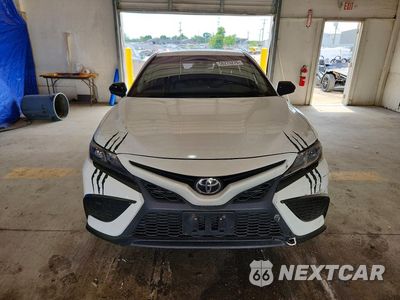 Piąte zdjęcie samochodu w środku: 2021 TOYOTA CAMRY VIN:4T1G11AKXMU558210 - miniatura