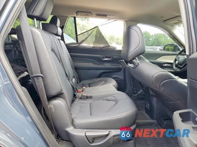 Zdjęcie 11 z 14 samochodu: 2024 TOYOTA GRAND HIGHLANDER LIMITED VIN:5TDAAAB50RS043103 - miniatura