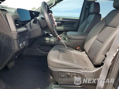 Zdjęcie 7 z 14 samochodu: 2025 CHEVROLET SUBURBAN C1500 LT VIN:1GNS5CRD5SR201061 - miniatura