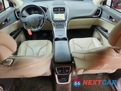 Zdjęcie 8 z 12 samochodu: 2016 LINCOLN MKX RESERVE VIN:2LMTJ8LR9GBL58564 - miniatura