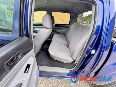 Zdjęcie 6 z 10 samochodu: 2015 TOYOTA TACOMA V6 VIN:3TMLU4EN6FM200996 - miniatura