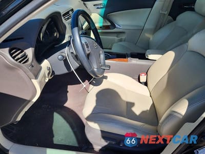 Zdjęcie 7 z 12 samochodu: 2011 LEXUS IS 250 VIN:JTHCF5C26B5046054 - miniatura