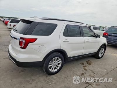 Trzecie zdjęcie samochodu z tyłu: 2017 FORD EXPLORER XLT VIN:1FM5K7D8XHGD16710 - miniatura