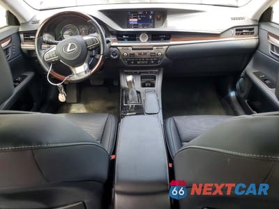 Zdjęcie 8 z 12 samochodu: 2016 LEXUS ES 300H VIN:JTHBW1GG9G2120053 - miniatura