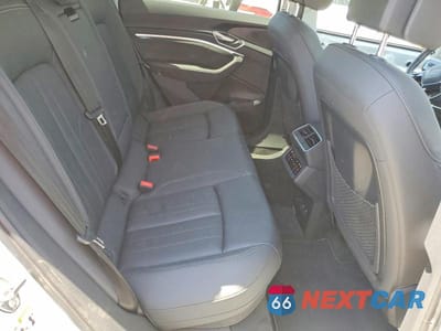 Zdjęcie 11 z 14 samochodu: 2021 AUDI E-TRON PREMIUM VIN:WA1AAAGE4MB022841 - miniatura