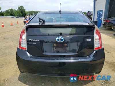 Zdjęcie 6 z 12 samochodu: 2015 TOYOTA PRIUS FOUR VIN:JTDKN3DU3F1908664 - miniatura