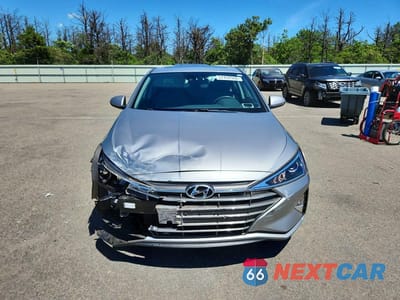 Piąte zdjęcie samochodu w środku: 2020 HYUNDAI ELANTRA VALUE EDITION VIN:5NPD84LF3LH617661 - miniatura