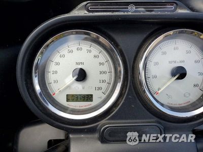 Zdjęcie 7 z 10 samochodu: 2012 HARLEY-DAVIDSON FLTRX ROAD GLIDE CUSTOM VIN:1HD1KHM11CB613462 - miniatura