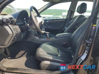Zdjęcie 7 z 12 samochodu: 2007 MERCEDES-BENZ C 280 4MATIC VIN:WDBRF92H07F864940 - miniatura