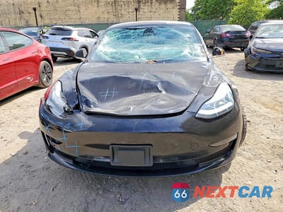 Piąte zdjęcie samochodu w środku: 2018 TESLA MODEL 3 VIN:5YJ3E1EA1JF089134 - miniatura