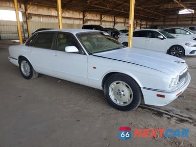 Czwarte zdjęcie samochodu z boku: 1996 JAGUAR XJ6 VIN:SAJHX1748TC761294 - miniatura