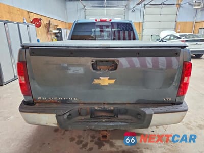 Zdjęcie 6 z 12 samochodu: 2007 CHEVROLET SILVERADO K1500 VIN:2GCEK19J371722157 - miniatura
