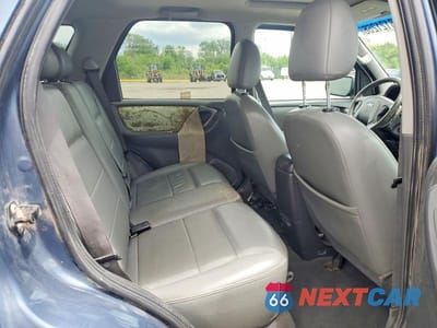 Zdjęcie 11 z 13 samochodu: 2005 FORD ESCAPE XLT VIN:1FMYU93155KB64366 - miniatura