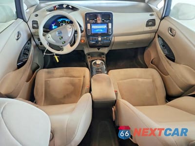 Zdjęcie 8 z 13 samochodu: 2012 NISSAN LEAF SV VIN:JN1AZ0CP3CT024429 - miniatura