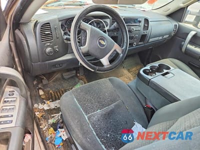 Zdjęcie 8 z 12 samochodu: 2007 CHEVROLET SILVERADO C2500 HEAVY DUTY VIN:1GCHC29K37E585602 - miniatura