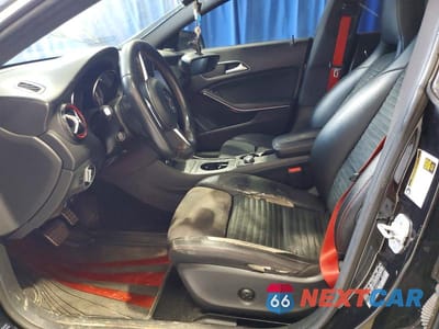 Zdjęcie 7 z 12 samochodu: 2016 MERCEDES-BENZ CLA 250 VIN:WDDSJ4EB5GN380009 - miniatura