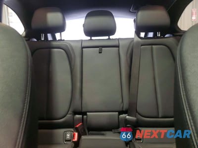 Zdjęcie 10 z 13 samochodu: 2016 BMW X1 XDRIVE28I VIN:WBXHT3C33G5E52741 - miniatura